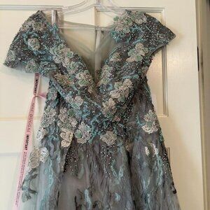 Mac Duggal 20294 Evening Dress. New authentic dress